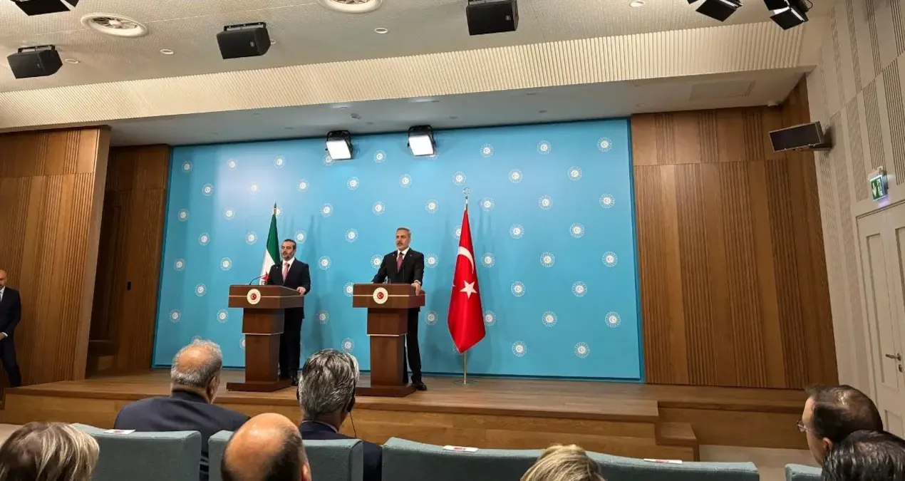 Dışişleri Bakanlığı'ndaki Atatürk Portresi Eksikliği Tepki Çekiyor