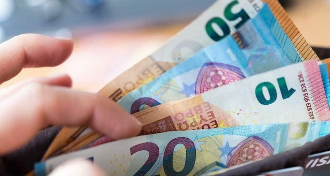 BlackRock Breaks Record by Managing a Staggering €12.8 Trillion