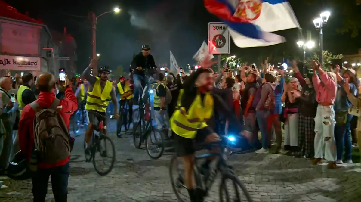 Studenti biciklisti izazvali reakcije: Šta se dogodilo na Niškoj tvrđavi?