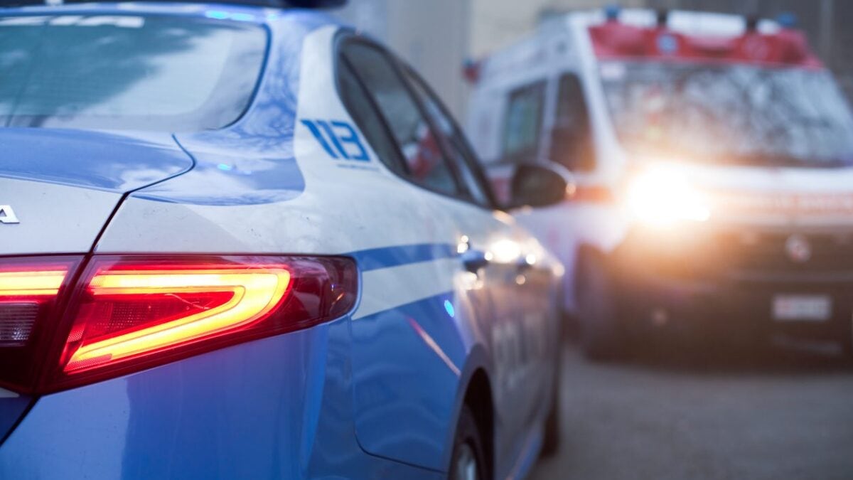 Ex marito cerca di darle fuoco, ma la sorella la salva: arrestato