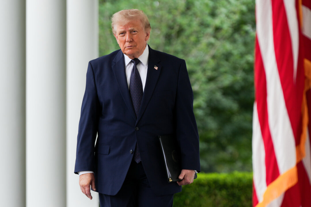 Trump Pushes for Supreme Court Rehearing on Birthright Citizenship