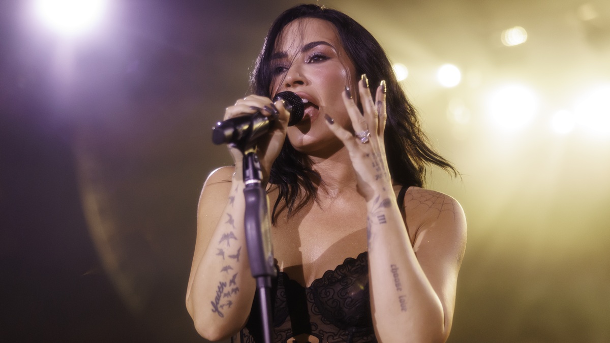 Demi Lovato's Sheer Outfit Stuns in Tour Vlog Appearance!