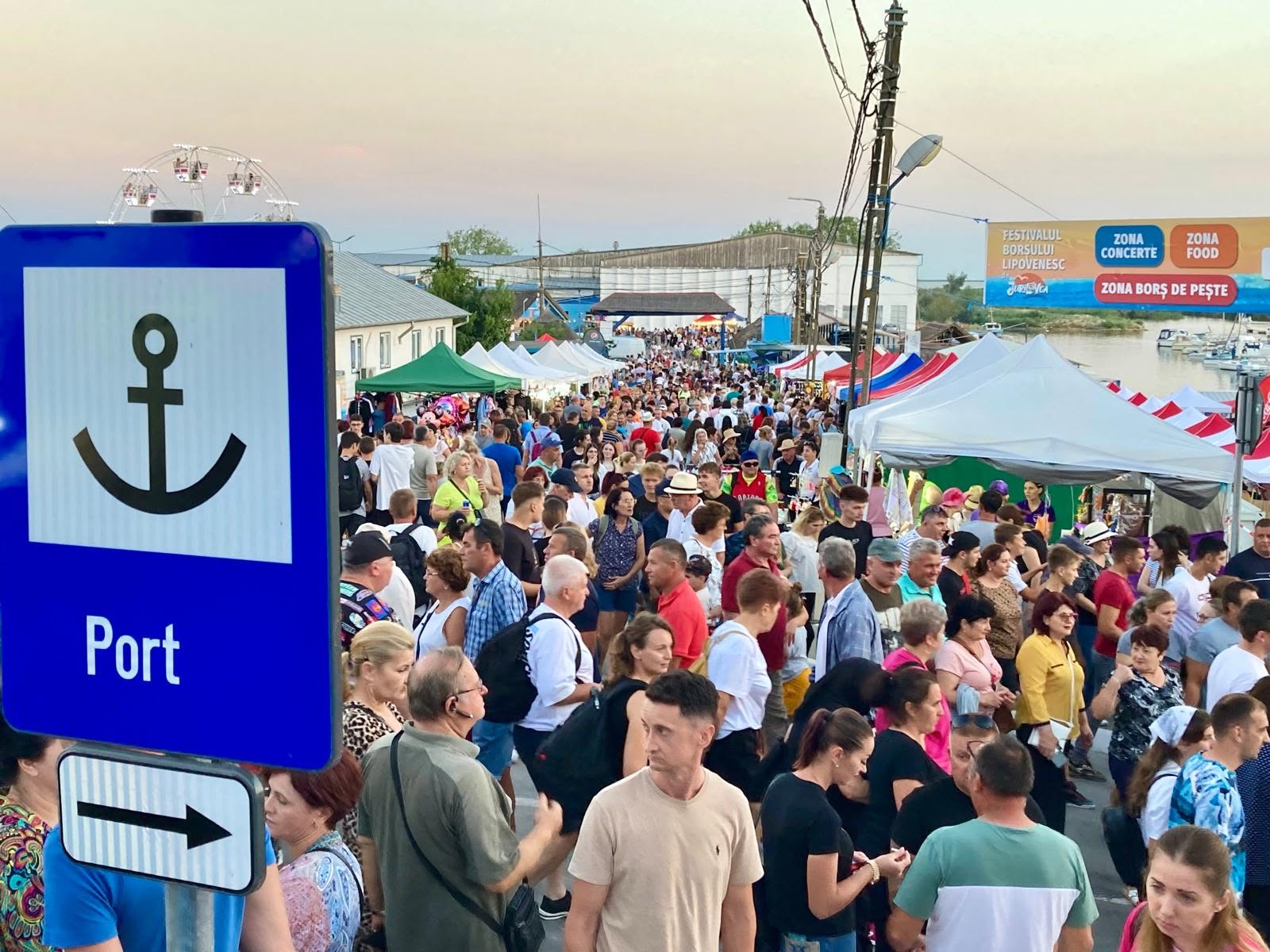Confuzie la Jurilovca: Sute de turiști vin la un festival care nu există