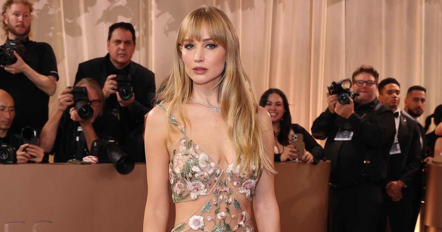 Jennifer Lawrence Warns Fans as She Joins Instagram: Will She Quit?
