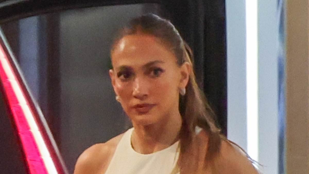Jennifer Lopez and Ben Affleck's Near Miss on Their Anniversary