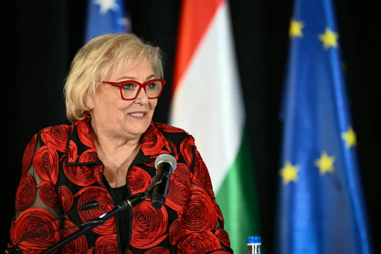 Kosovo's President Urges Albanians to Vote in Serbian Elections for Stronger Representation