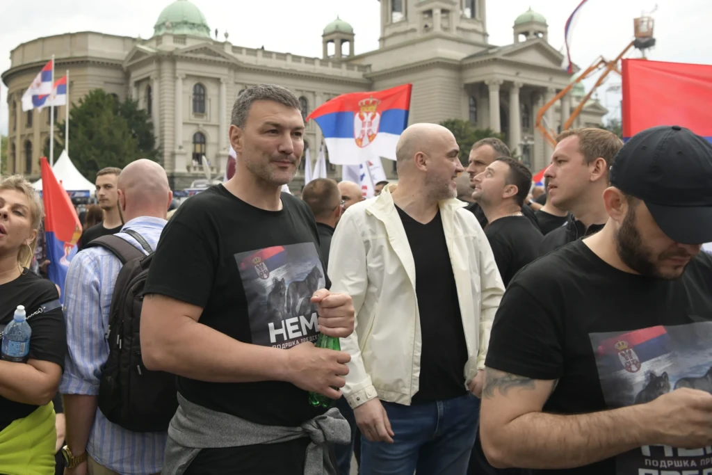 Vladimir Mandić uprkos zabrani ulaska u Crnu Goru kupuje milionski vredne nekretnine