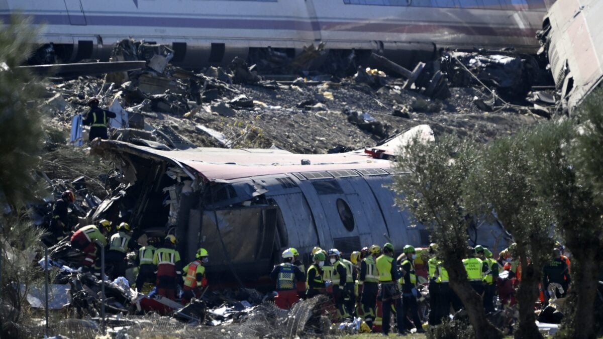 Disastro ferroviario in Spagna: coinvolto treno Iryo, 30 morti