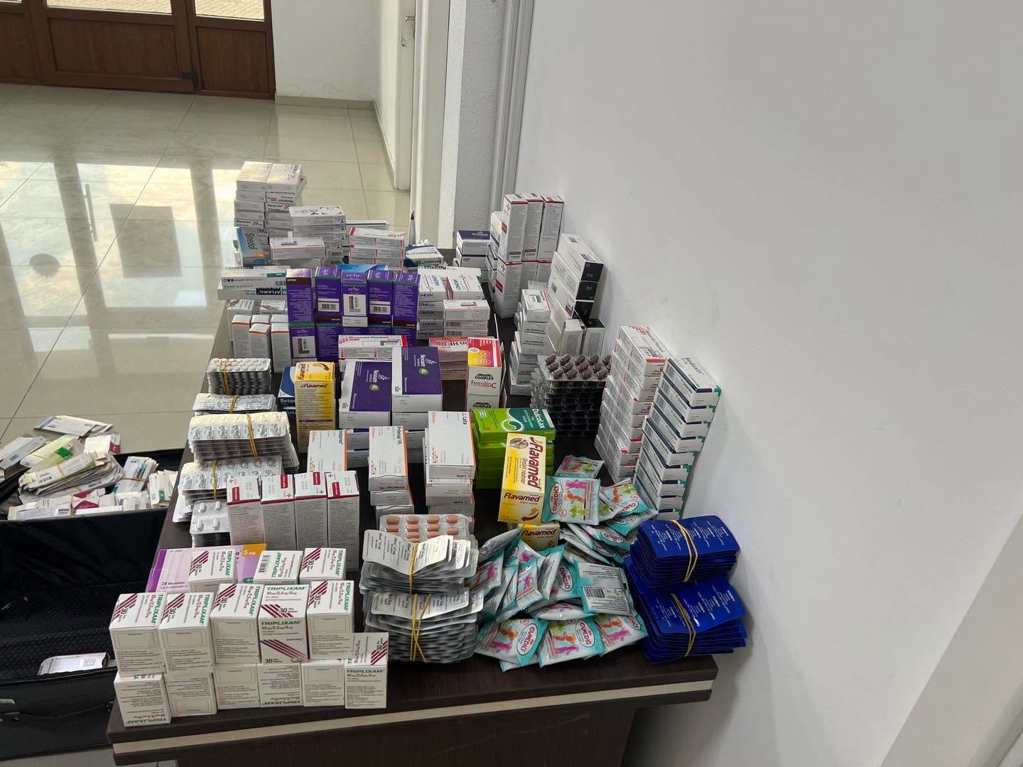 Customs Uncover Over 7,000 Undeclared Pharmaceutical Products at Jarinjë