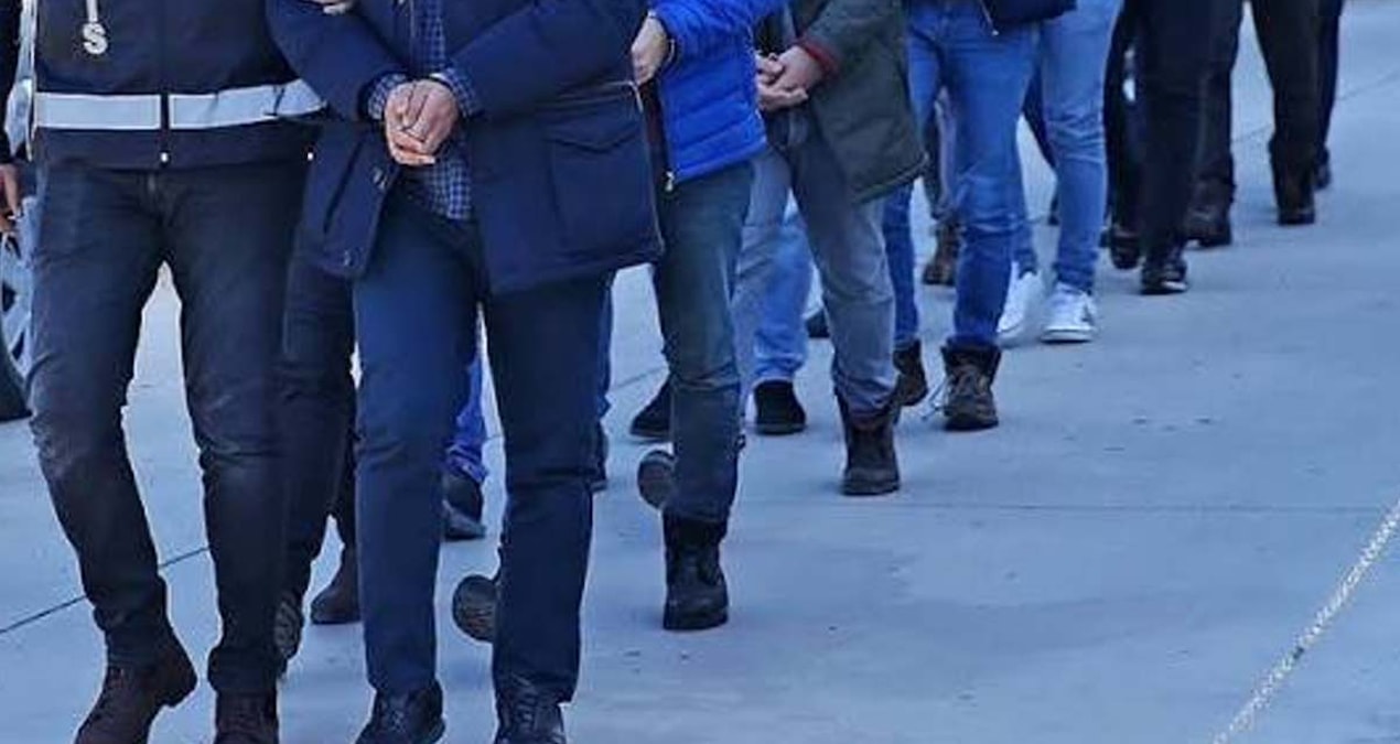 İstanbul'da Fon Dolandırıcılığı: 14 Kişi Tutuklandı!