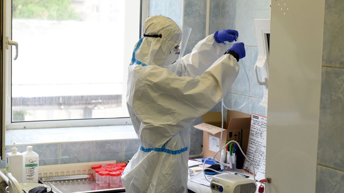 Russian Lab Worker’s Death Sparks Pneumonic Plague Fears and Quarantines
