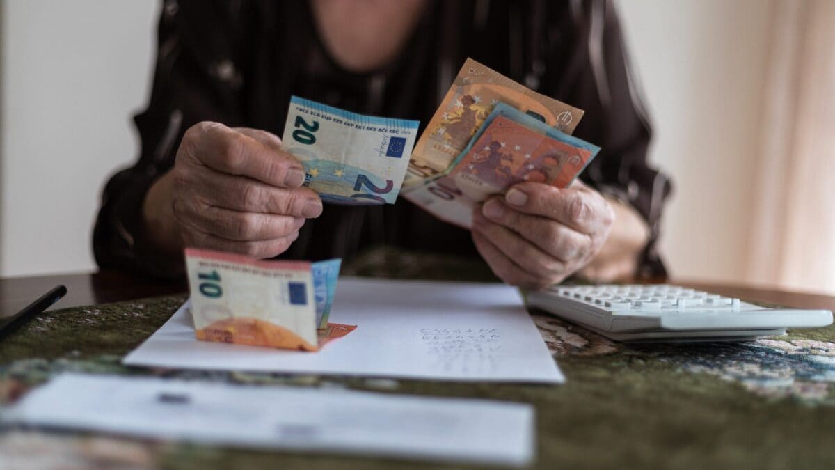 Firenze, a 94 anni rischia lo sfratto: l’affitto sale da 450 a 1.200 euro
