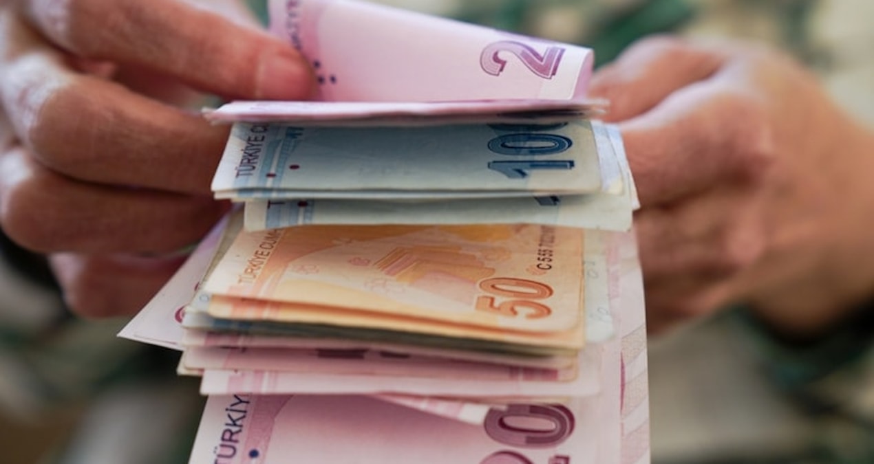 Emeklilerin Zamlı Maaşı Neden Bu Ay Ödenmeyecek?