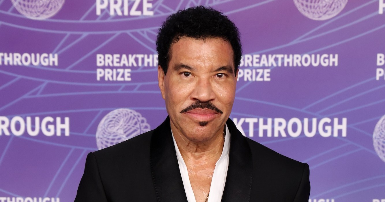 Lionel Richie Sparks Concern After ICU Hospitalization Post-Concert