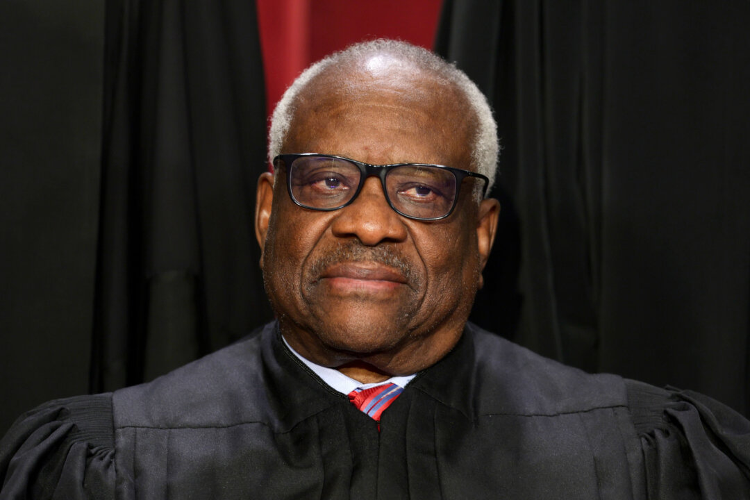 Justice Thomas Sparks Debate Over Birthright Citizenship Ruling