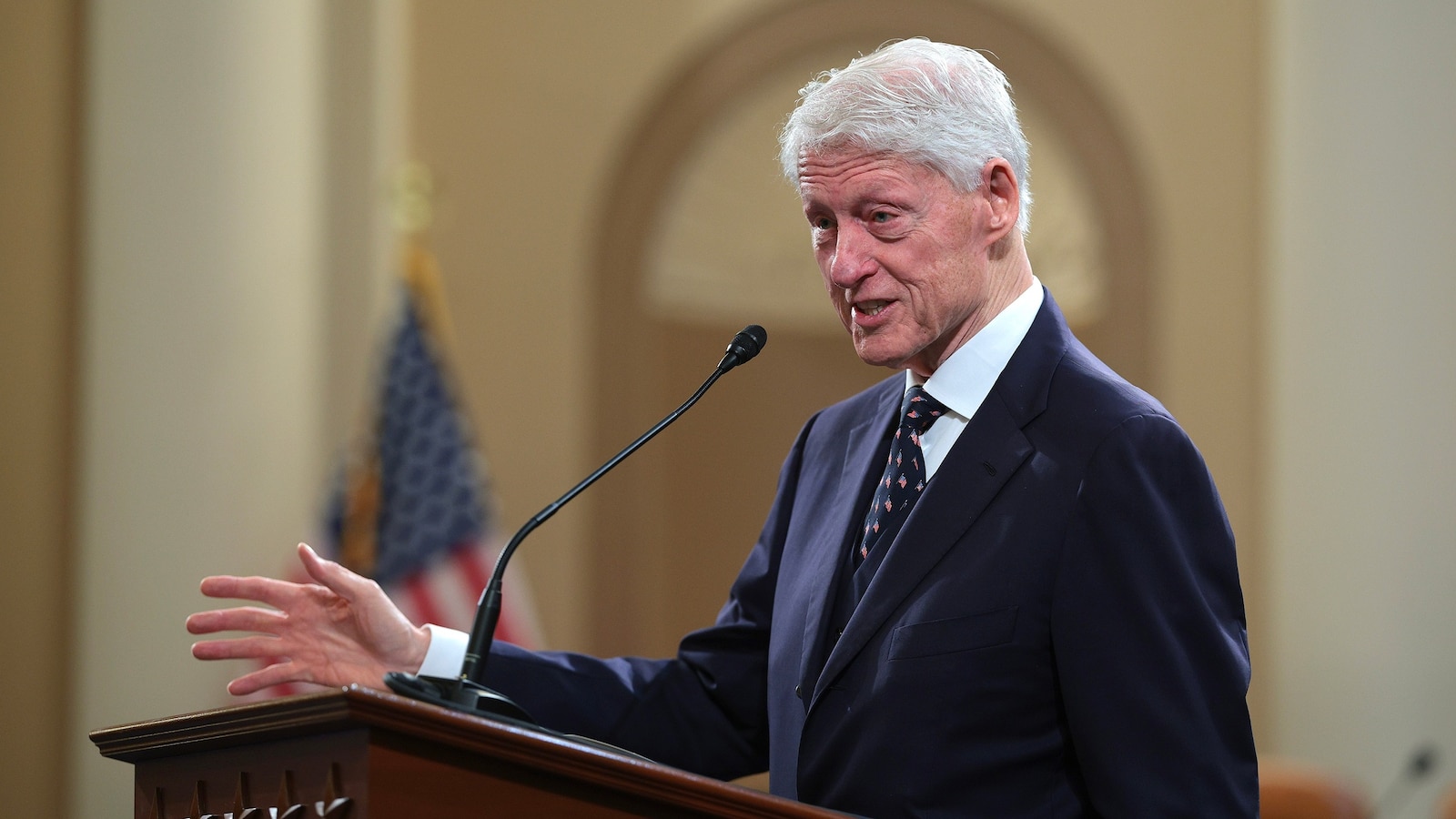 Bill Clinton Calls Out 'People in Charge' in July Fourth Message