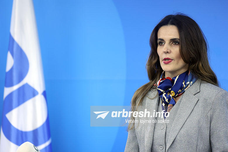 Vlora Çitaku Challenges Political Party with Bold Call to the Assembly