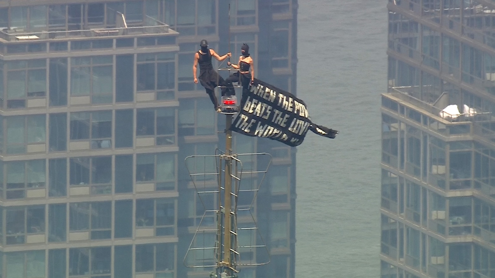 Daredevils' Empire State Building Climb Ends with Surprise Proposal