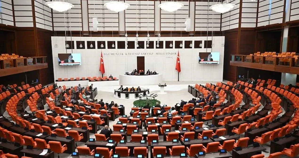Ankara'da Siyasi İttifak Hazırlıkları: Üç Parti Anlaştı!