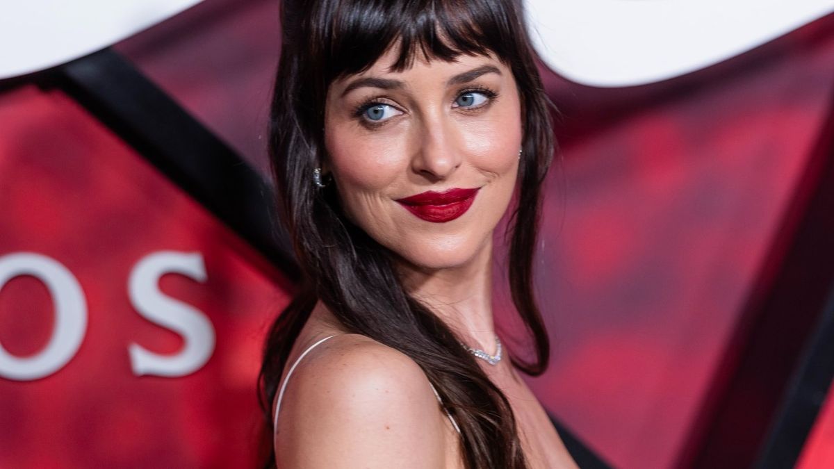Dakota Johnson grew her pubic hair for Fifty Shades—and refused a merkin