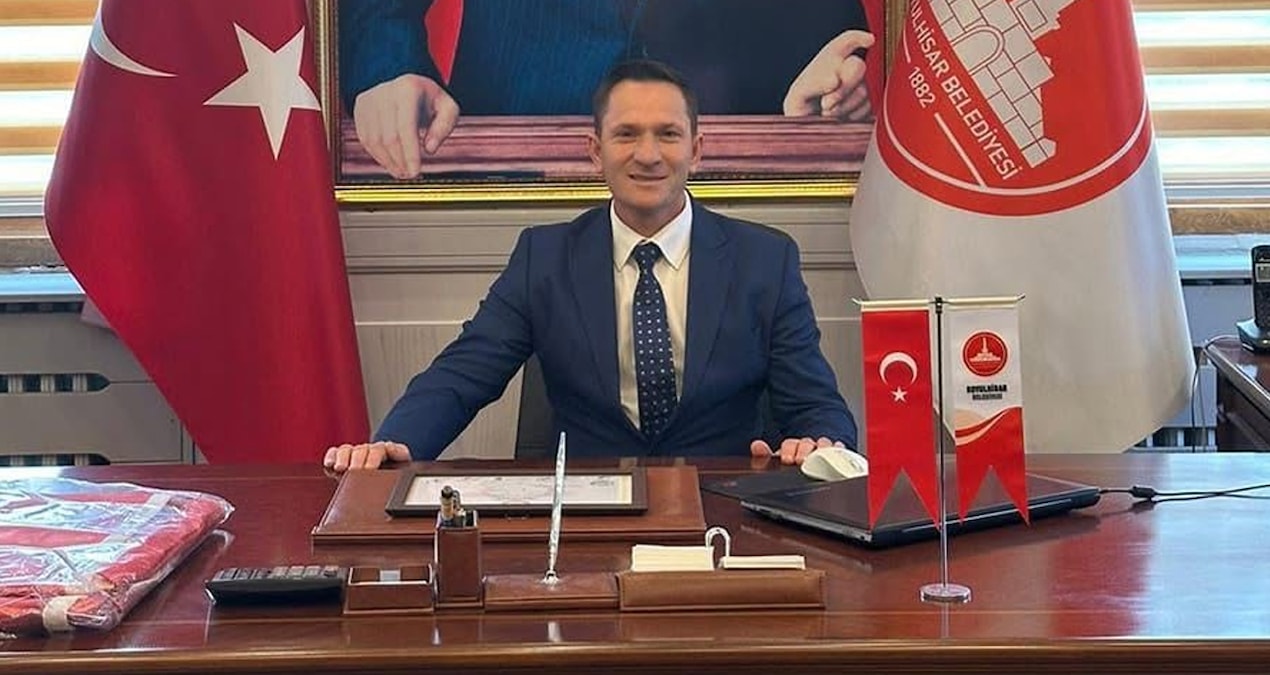 Bora Karakullukçu'nun İYİ Parti'den İstifası Sonrası Gözler Üzerinde