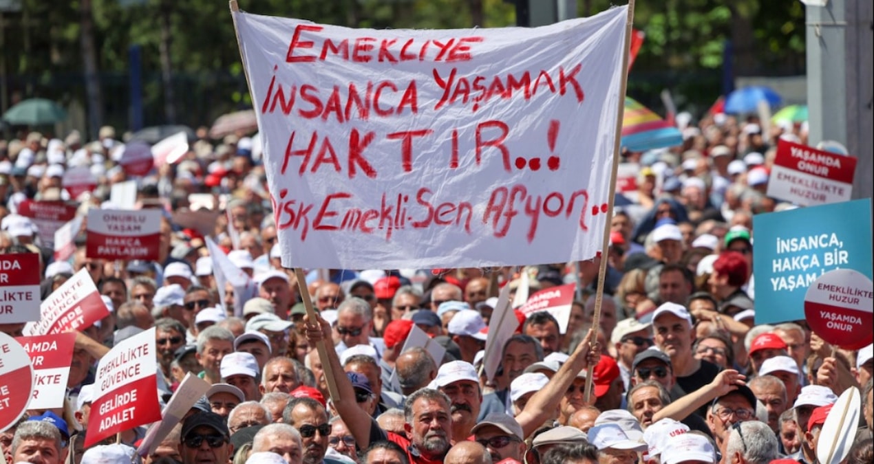 Emeklilerin Anayasa Mahkemesi'ne Zam Çıkarması: 1 Milyon İmza Kampanyası
