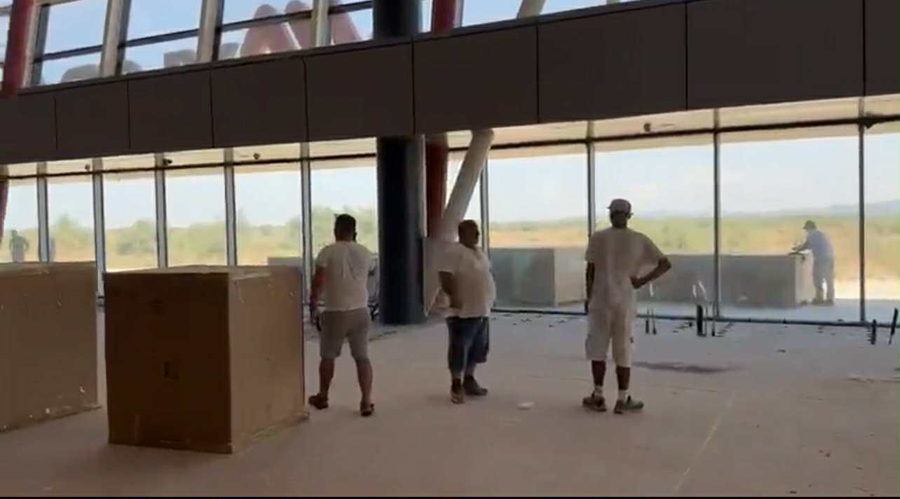 Workers Enter Vlora Airport Amid Inventory and Preparation Tensions
