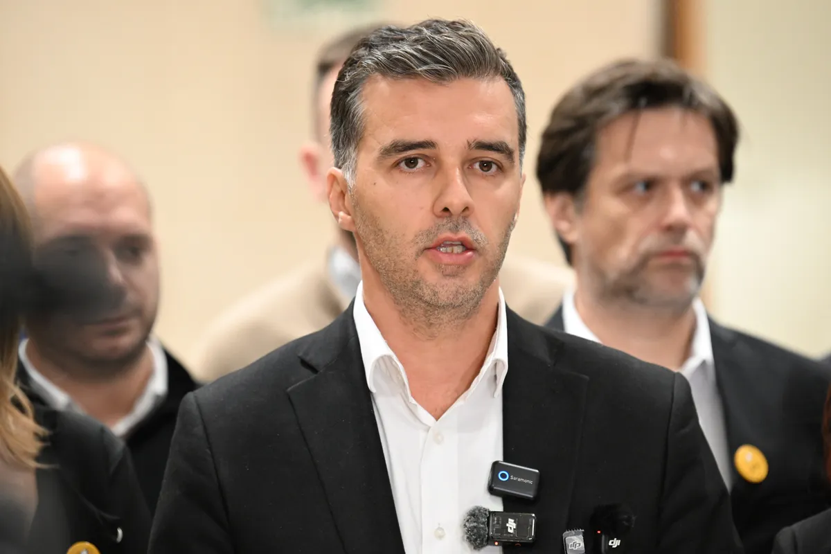 Kreni-promeni objavio policijsku belešku o dva Šapićeva pištolja, tvrdi da deo spisa nedostaje