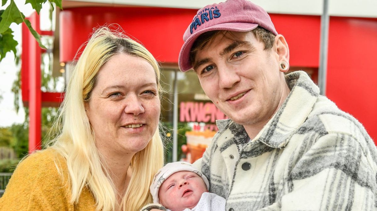 Baby 'Colonel Cody' Born in KFC Car Park Sparks Heartwarming Reactions