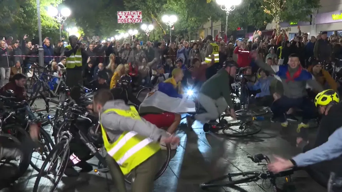 Studenti biciklisti privukli pažnju nakon izazova na putu