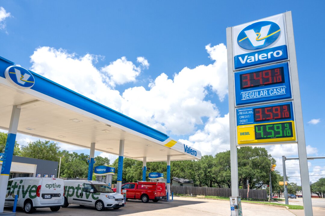 Trump's Bold Warning to Gasoline Retailers: What Lies Ahead?