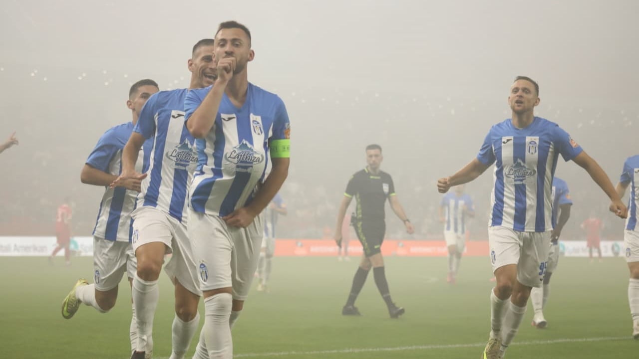 Tirana decide the derby late, scoring twice to beat Partizani 3–1