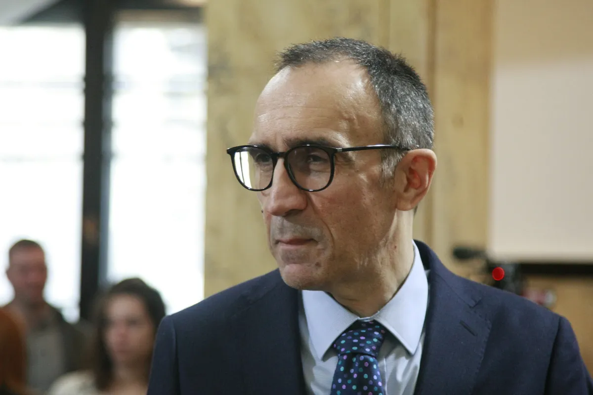Branislav Klanšček: Kako je postao direktor Službenog glasnika sa tek stečenom diplomom?
