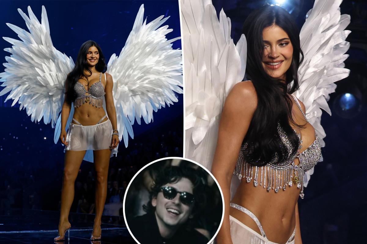 Kylie Jenner Stuns in $50 Million Fantasy Bra at Victoria's Secret Show
