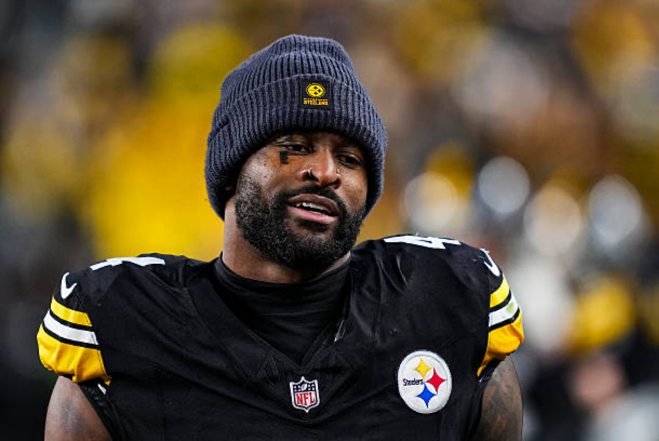 Lions fan sues NFL star, Chad Johnson, and Shannon Sharpe’s media company for $100 million in defamation after incident with DK Metcalf.