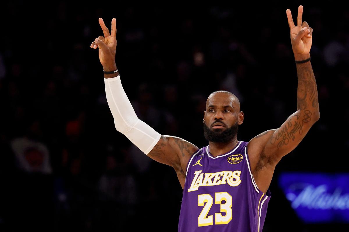 LeBron James Leaves Lakers: What's Next for the NBA Legend?