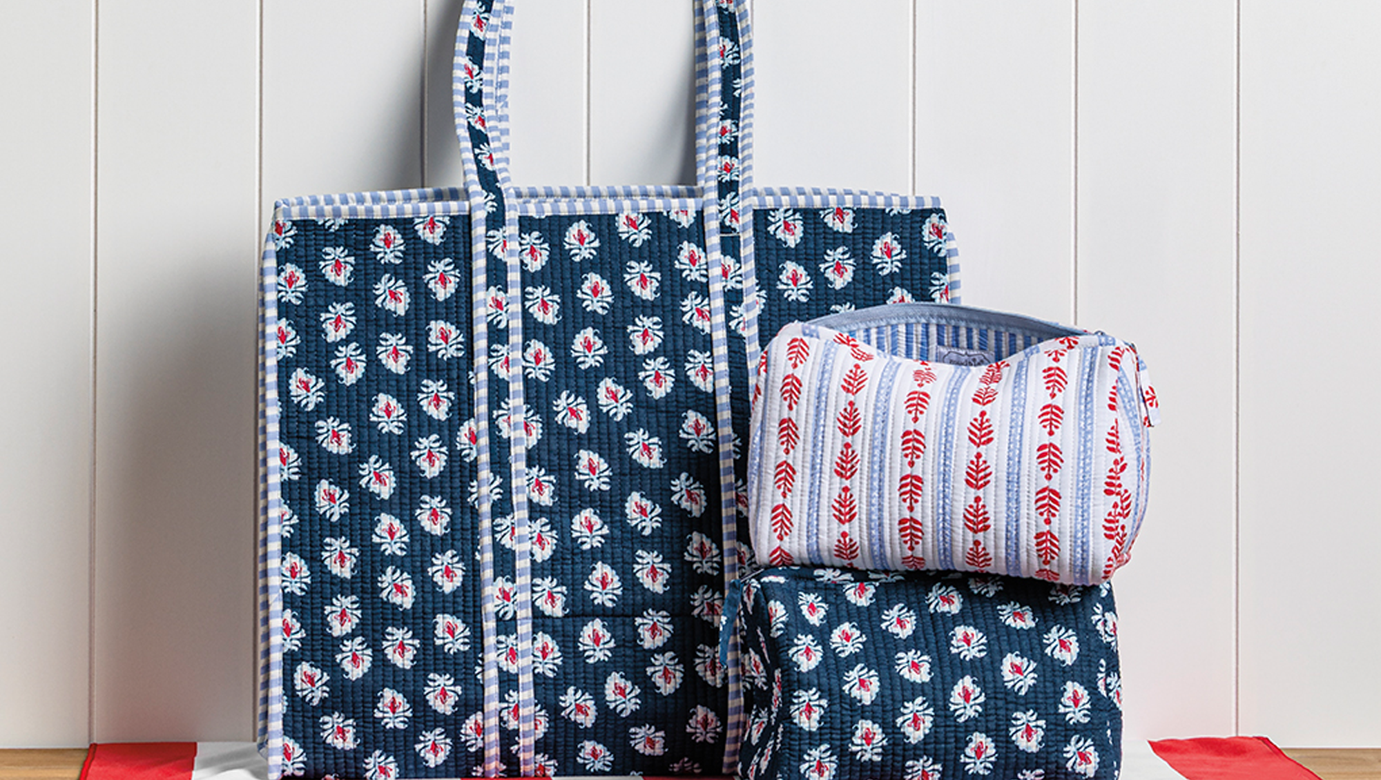 Elevate Your Style: Get the Quilted Tote Bag for Nantucket Vibes