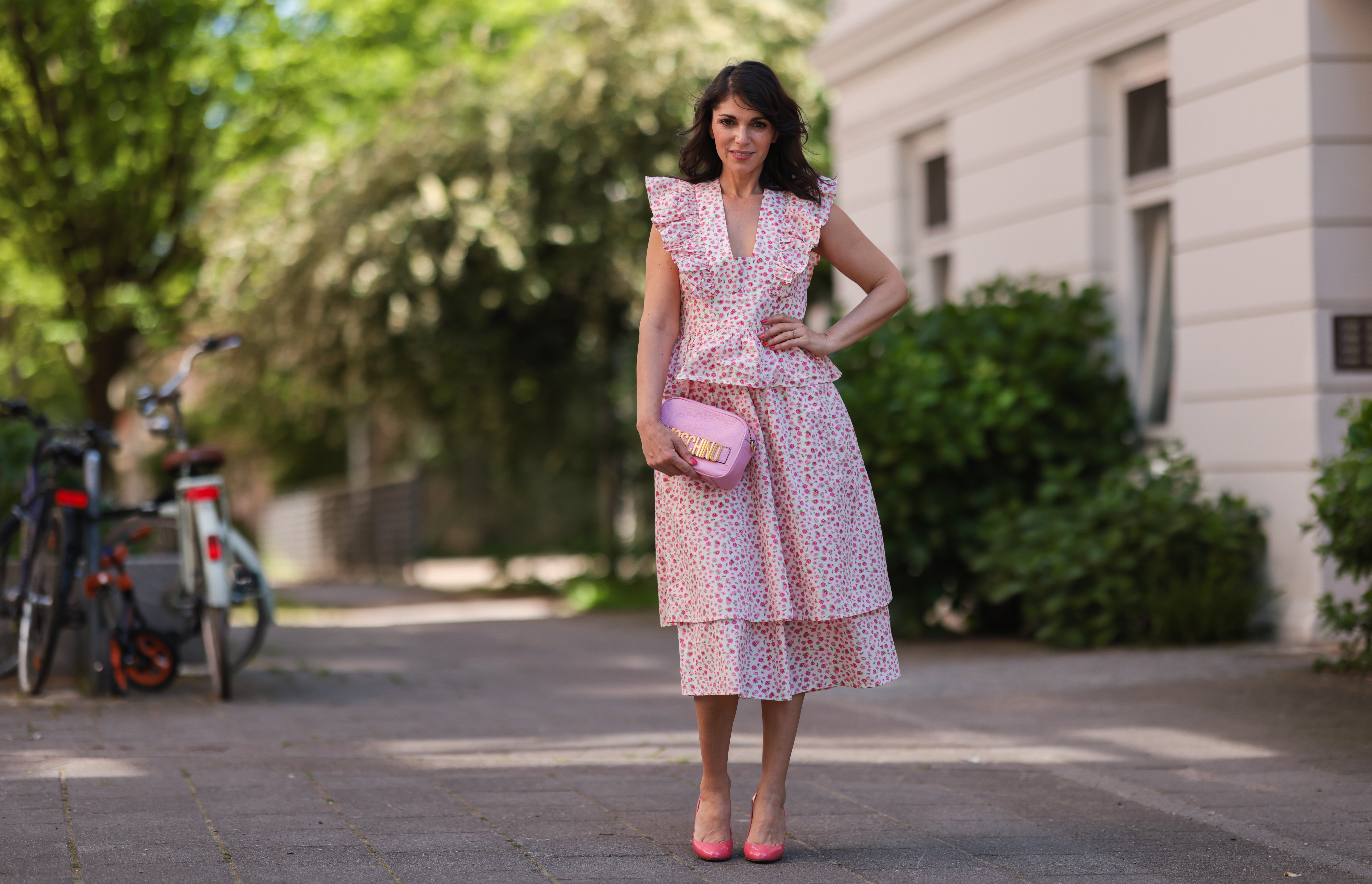 Discover 17 Dresses That Magically Make Your Tummy Disappear