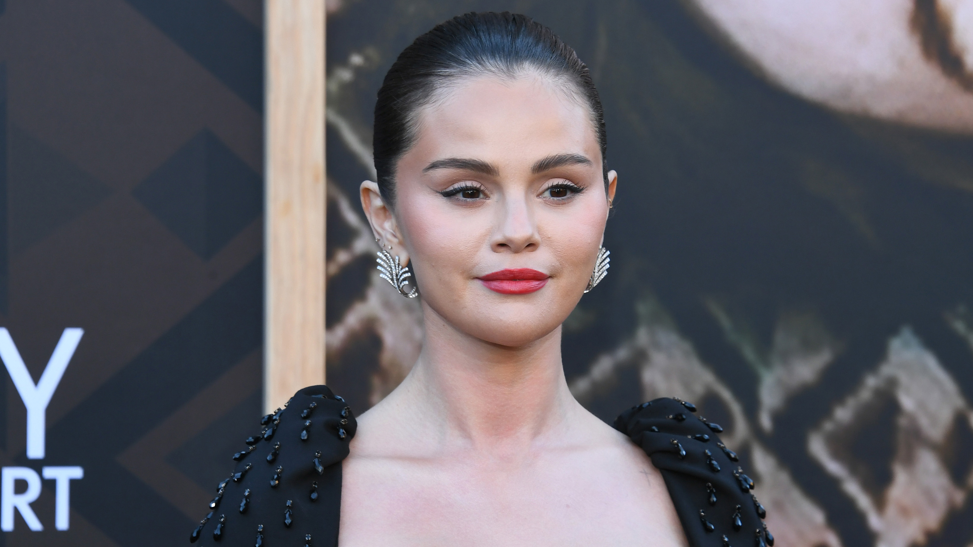 Selena Gomez's Chic Overalls: Why Are They Still in Stock?
