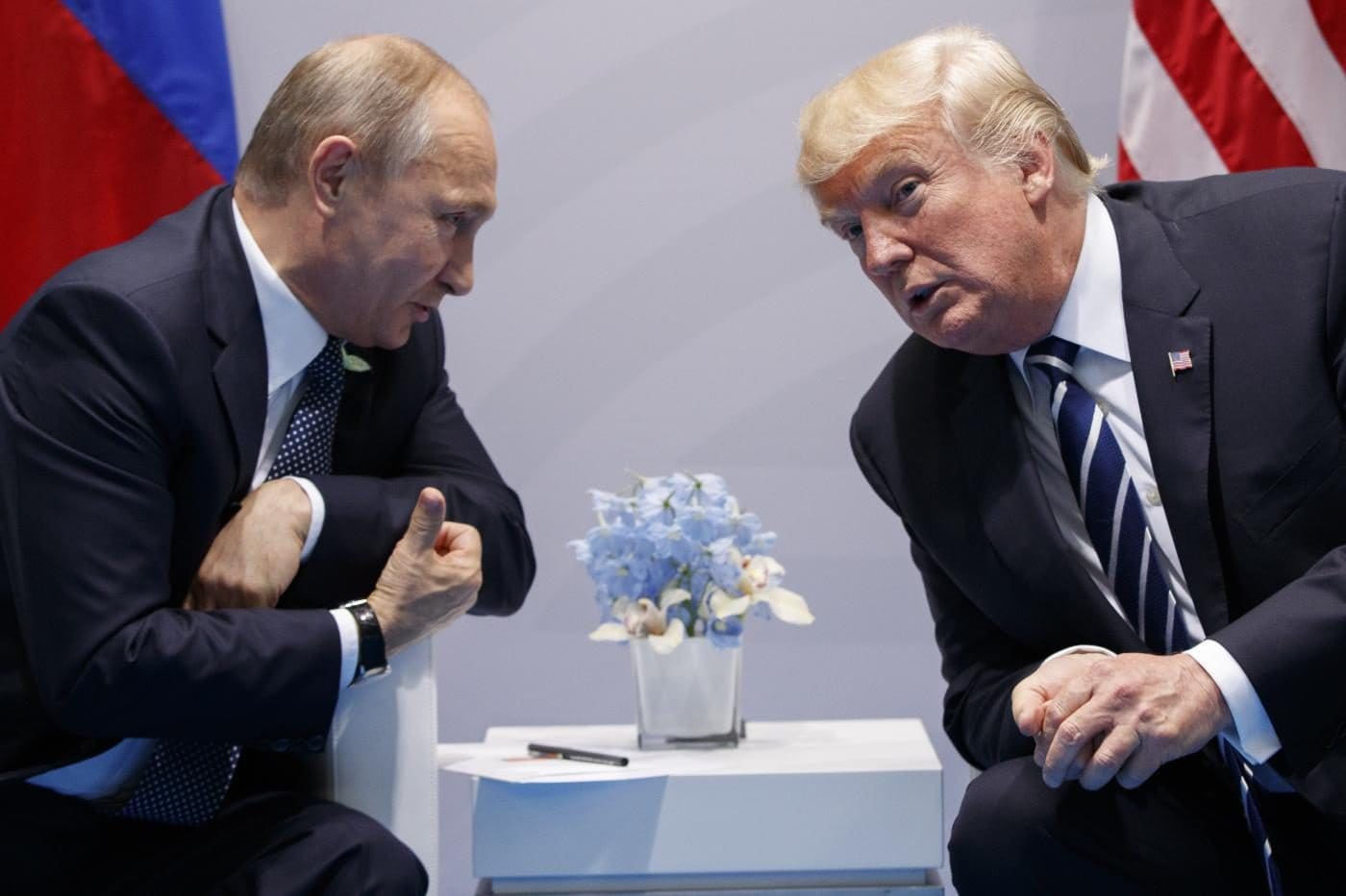 Trump finanzia la Russia e indebolisce l'Ucraina: l'inatteso cambio di rotta