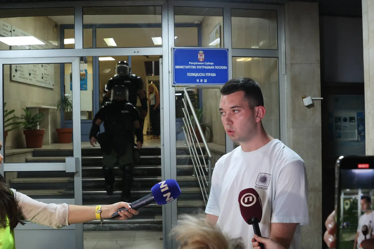 Uhapšeni student Mateja iz marice pozvao građane da glasaju za listu broj 3