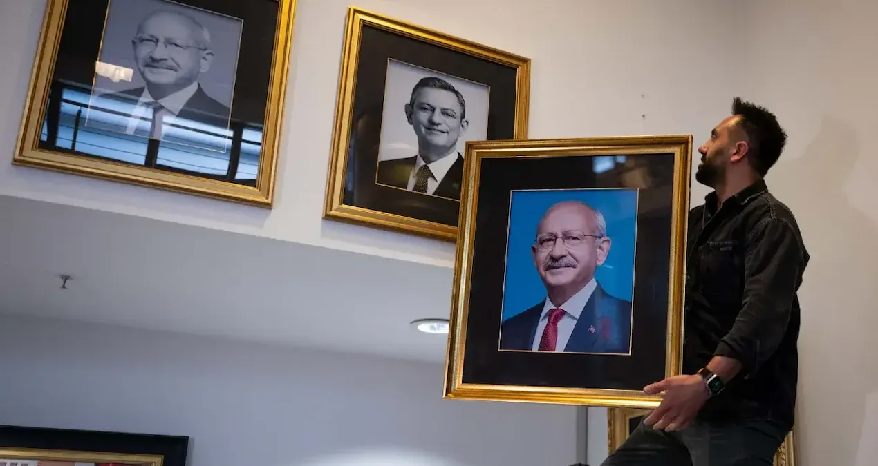 CHP'de Gözler Özgür Özel'e Çevrildi: Temyiz Başvurusunu Geri Çekecek mi?