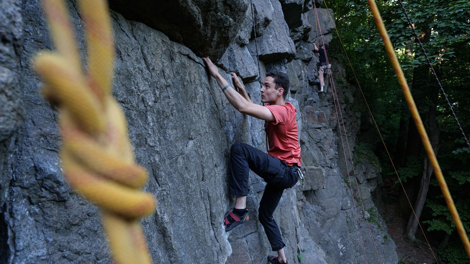 Ukrainian Climbers Find Solace in Rock and Music Amid Conflict