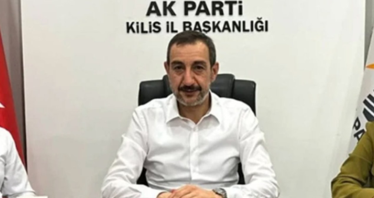 AKP'li Başkanın Ses Kaydı Olay Yarattı: 'Beni İkna Et, Evde Yalnız mısın?'