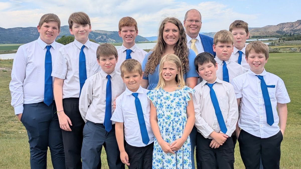 Utah Family of 12 Shocks with Their Weekly Grocery Bill