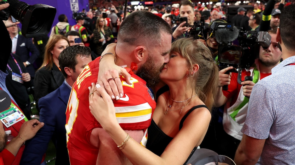 Taylor Swift and Travis Kelce's Secretive Wedding Stuns Fans