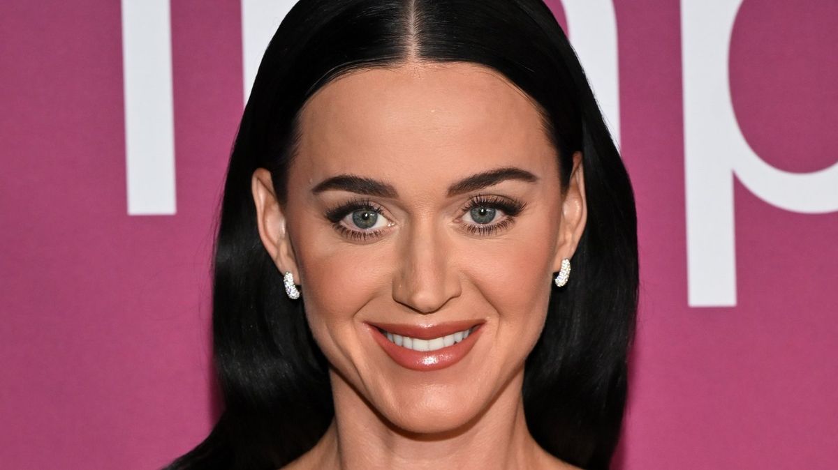 Katy Perry Acknowledges Bizarre Conspiracy Linking Her to JonBenét Ramsey
