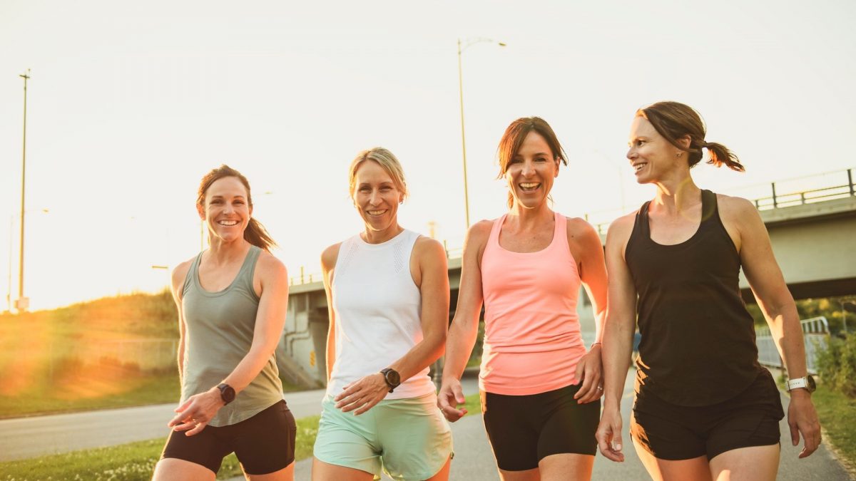 Camminata 6-6-6: il metodo approvato da medici e trainer per migliorare salute e umore