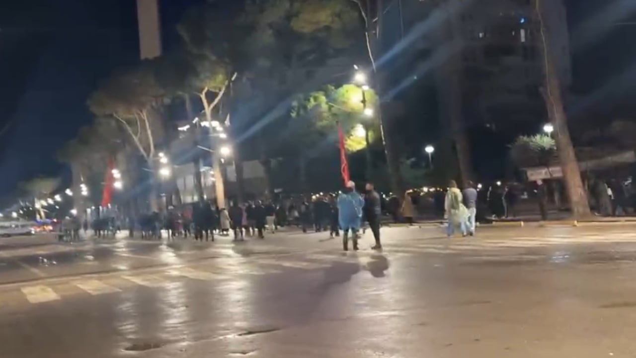 Protesters Clash with Police Outside Prime Minister's Office in Tirana