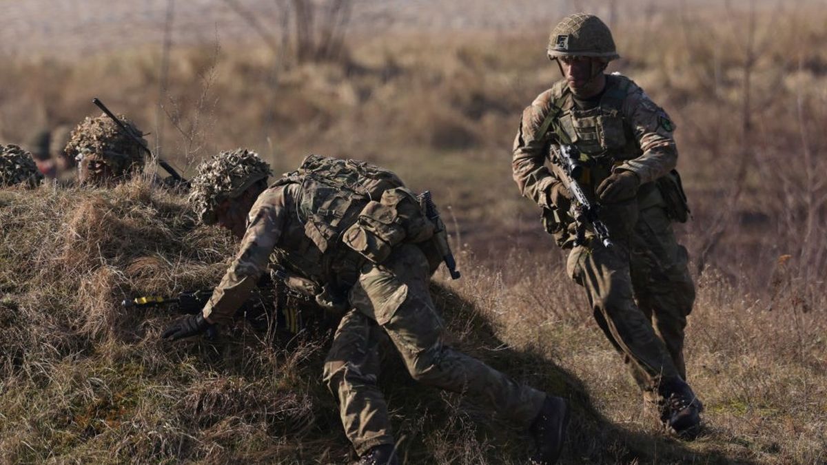 Why Your Height Could Keep You Out of a WW3 Draft